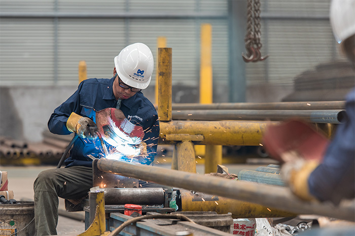 胶南网架焊接车间